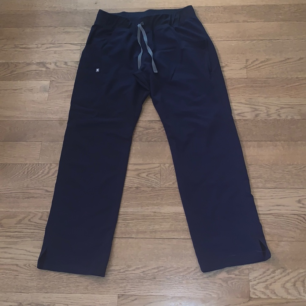 Figs navy blue kade